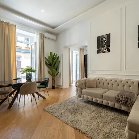Apartment Aristocrat Chiaia Bridge *